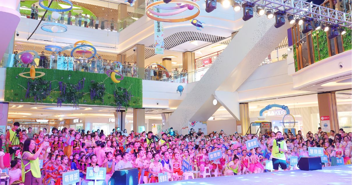 巴中J9.COM购物中心